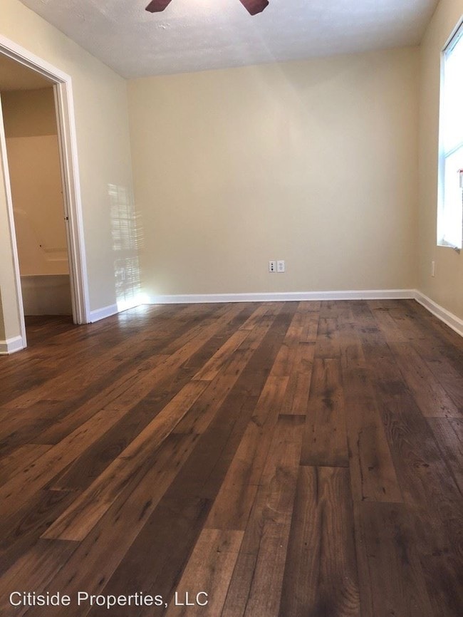 Building Photo - 53-55 Gum Tree Ct