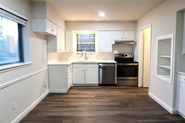 Foto del edificio - 3521 Summit Ln
