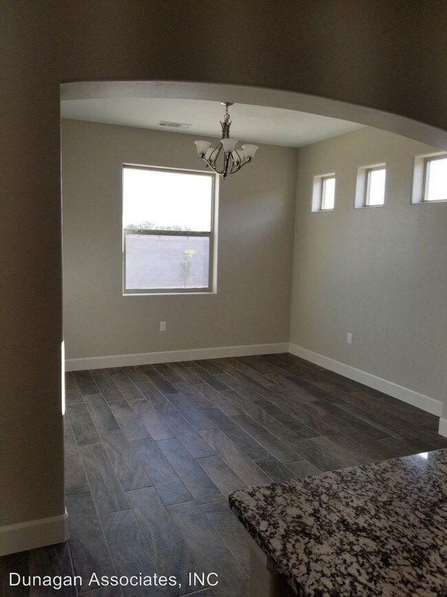 Building Photo - 3 br, 2 bath House - 319 Baler