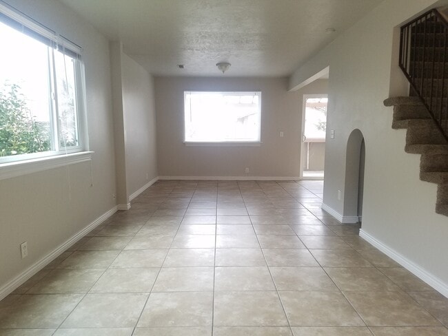 Building Photo - 7942 S Chadbourne Dr