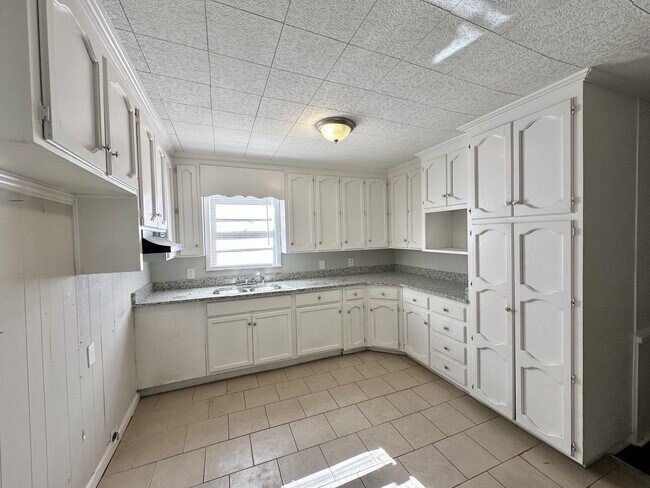 Foto del edificio - 1420 3rd Ave N