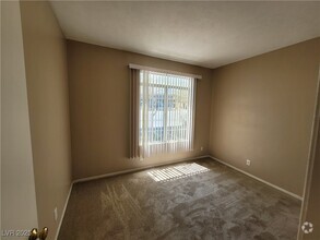 Building Photo - 2201 Ramsgate Dr