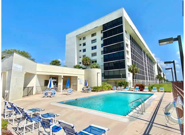 Building Photo - 200 S Sykes Creek Pkwy