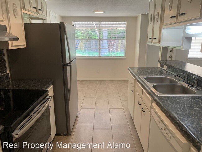 Building Photo - 3 br, 2 bath House - 7218 Desilu Dr