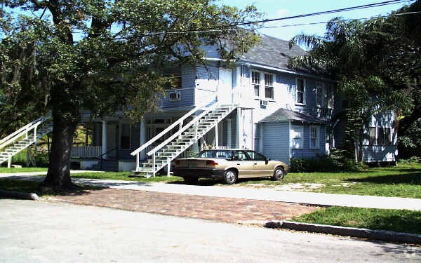 Primary Photo - 214 S Cedar Ave