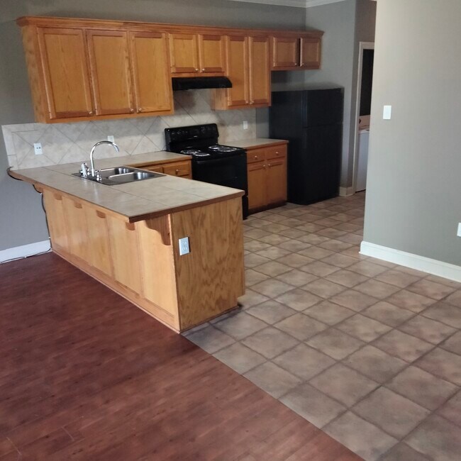 1820 Jade Ave Unit Comdo, Baton Rouge, LA 70810 Condo for Rent in