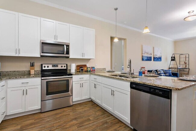 Foto del edificio - 13051 Gran Bay Pkwy