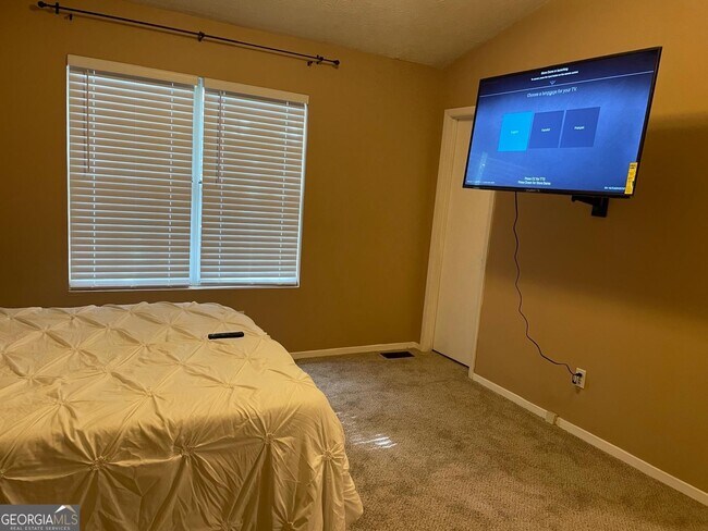 Foto del edificio - 5615 Wells Cir