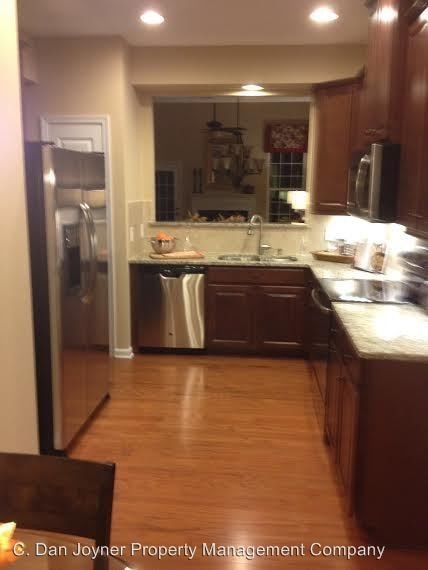 Building Photo - 3 br, 2.5 bath House - 2 Fairchild Way