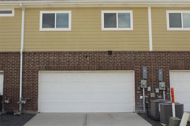 Foto del edificio - 15806 Perthshire Creek Dr