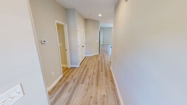 Building Photo - Wimbledon Village Cottages, Unit 13
