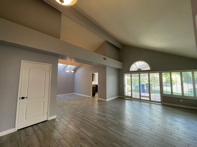 Building Photo - Bernardo Village: Single-level 3 bedroom, ...