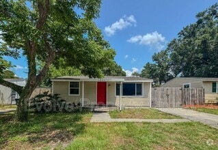 Building Photo - 1921 Summerlin Ave