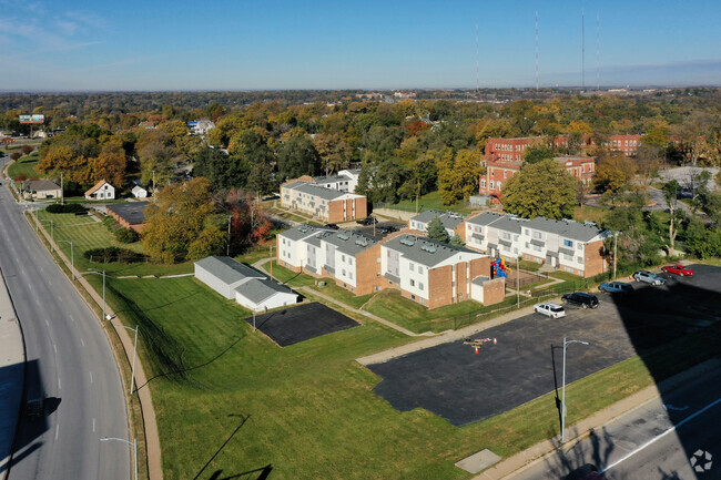 Building Photo - Benson Commons