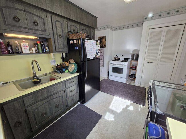 Foto del edificio - 3238 Woodside St