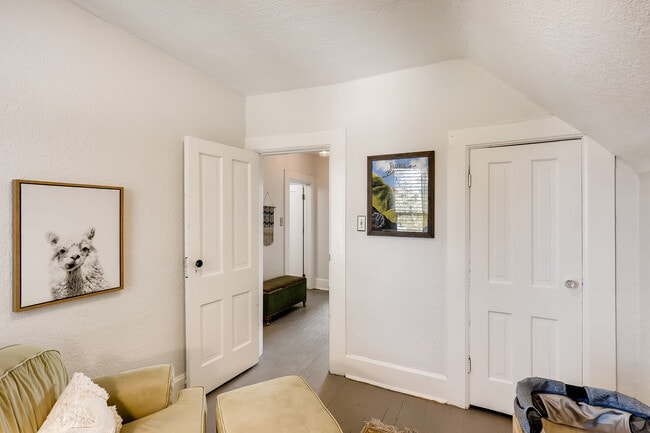 3rd bedroom - 4131 Vallejo St