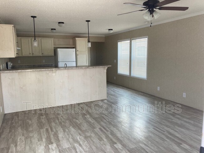 Foto del edificio - 94 Oakleaf Dr