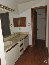 Building Photo - 5403 Palm Valley Dr N