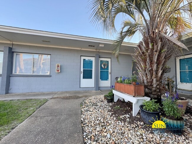 Building Photo - Charming 1-Bed, 1-Bath Home in Fort Walton...