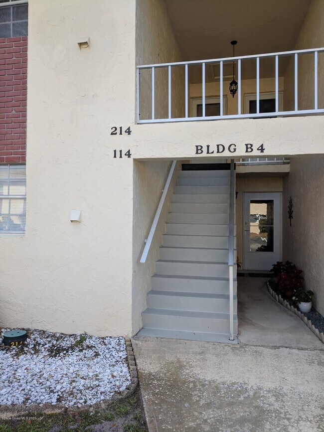 Building Photo - 3135 Shady Dell Ln