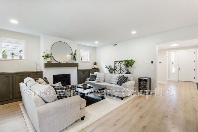 Foto del edificio - 746 SE 38th St