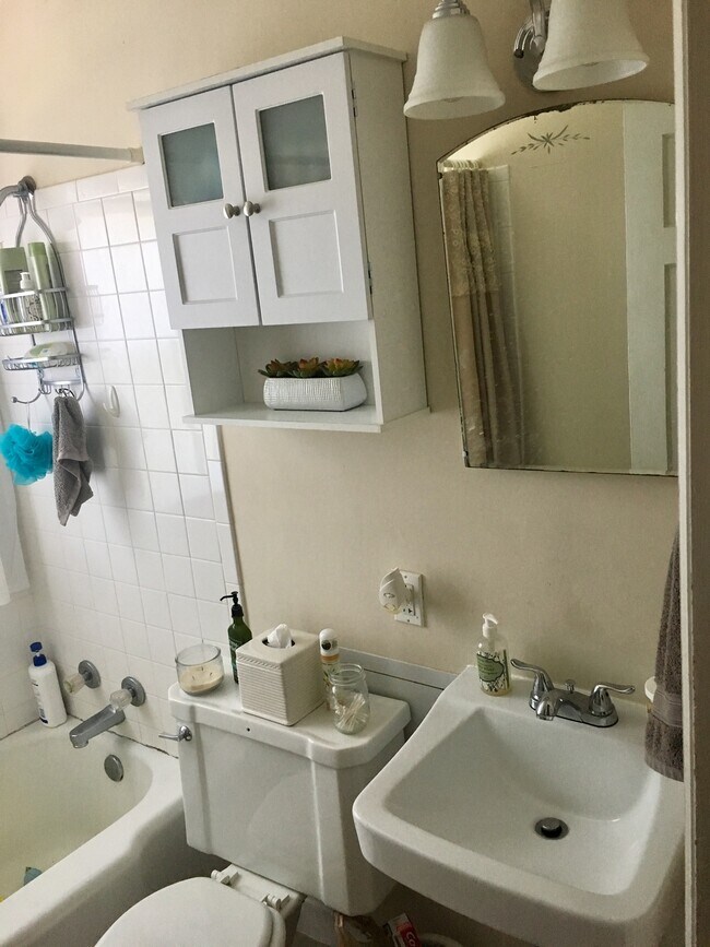 Baño - 128 Barberry Lane