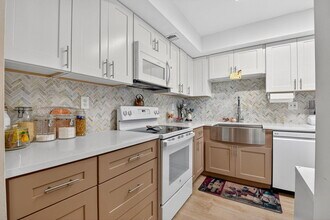 Building Photo - 3050 Presidential Way