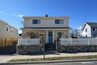 Building Photo - 19 Soundview Ave