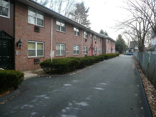 Building Photo - 106 Central Ave