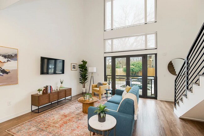 Foto del edificio - 901 W 17 St