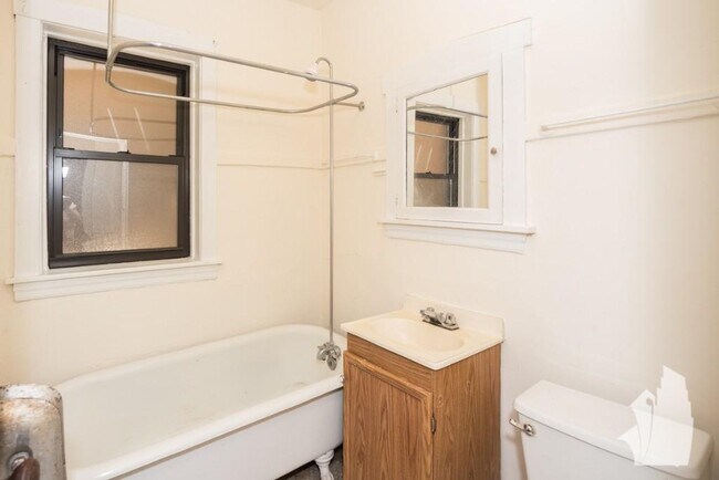 Foto del edificio - 4844 N Rockwell St