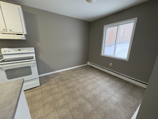 Photo du bâtiment - 2 Reading Crescent