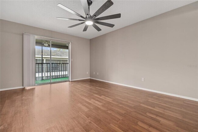 Foto del edificio - 14468 Reuter Strasse Cir