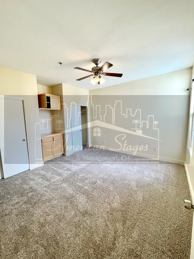 Building Photo - 310 E McCoy Ln