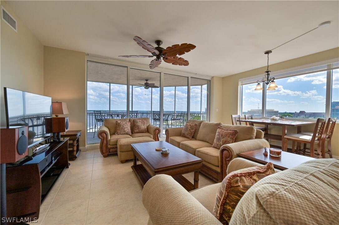 Fort Myers, 
                        , –