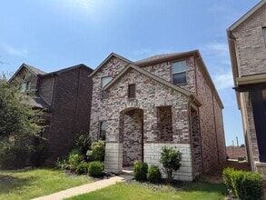 Building Photo - 1331 Bailey Ln