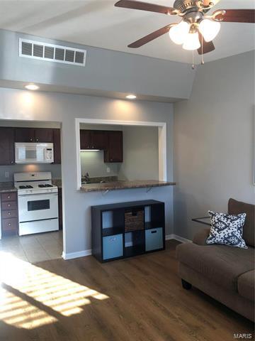 Building Photo - 9364 Olive Blvd