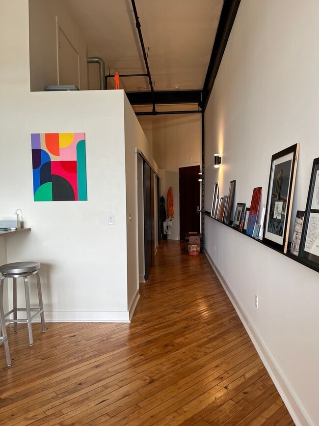 Building Photo - $2,300 - Spacious Loft in Corktown