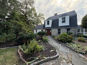 Building Photo - 1281 Boston Rd