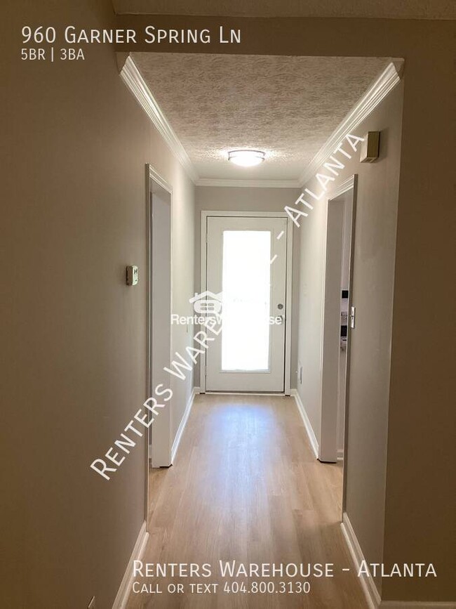 Foto del edificio - 960 Garner Spring Ln