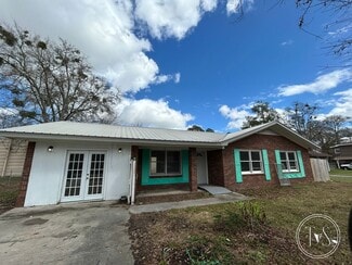 Building Photo - 720 Bacon Rd