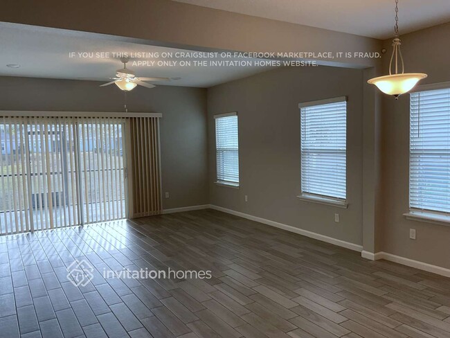 Foto del edificio - 11293 Oyster Creek Rd