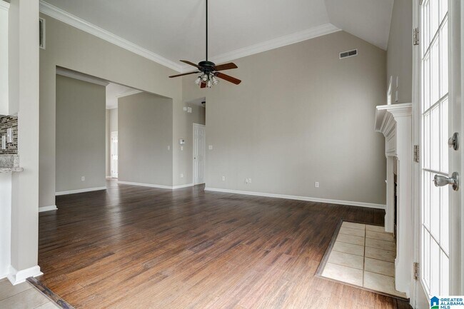 Building Photo - 1621 Old Cahaba Ct