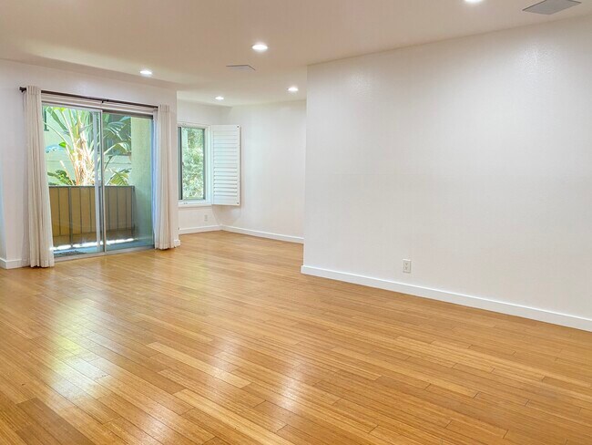 Living room with office nook in the upper right - 525 N Sycamore Ave