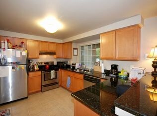 Foto principal - 9826 NE 122nd St