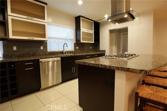 Building Photo - 15829 La Salle Ave