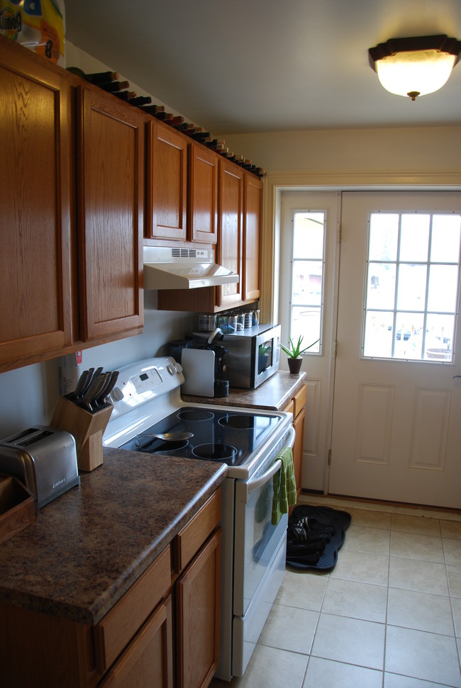 New appliances and cabinets - 199 Main St