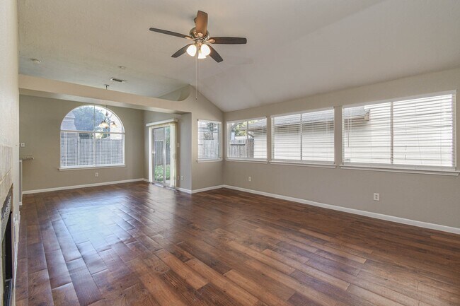 Building Photo - 7755 Springville Dr