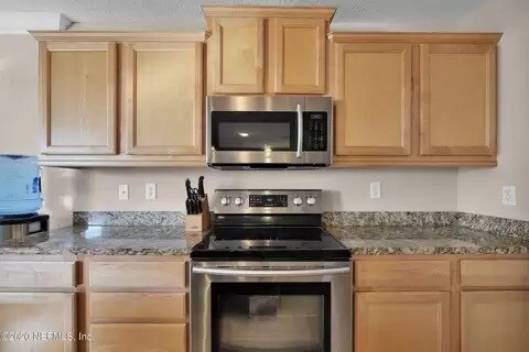 Primary Photo - 200 Laguna Villa Blvd
