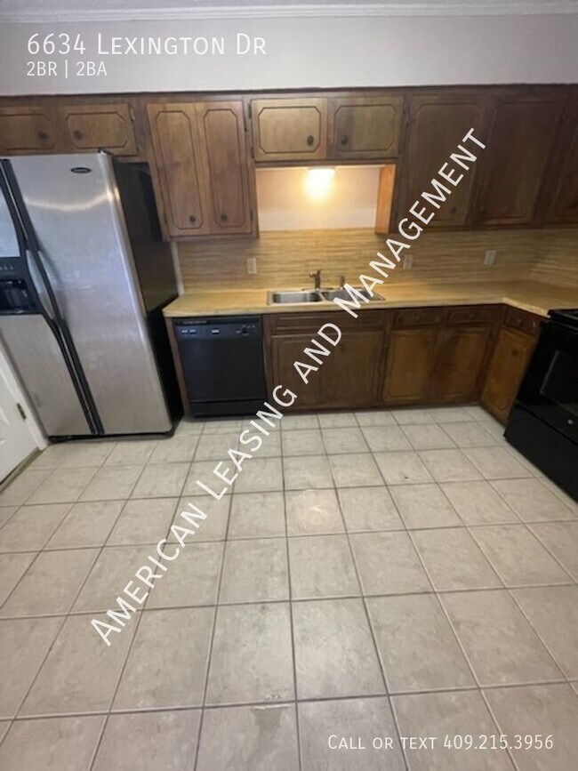 Building Photo - Spacious 2/1.5 Town Home in Beaumont’s Bea...